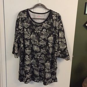 Black Floral 3/4 Sleeve Top
